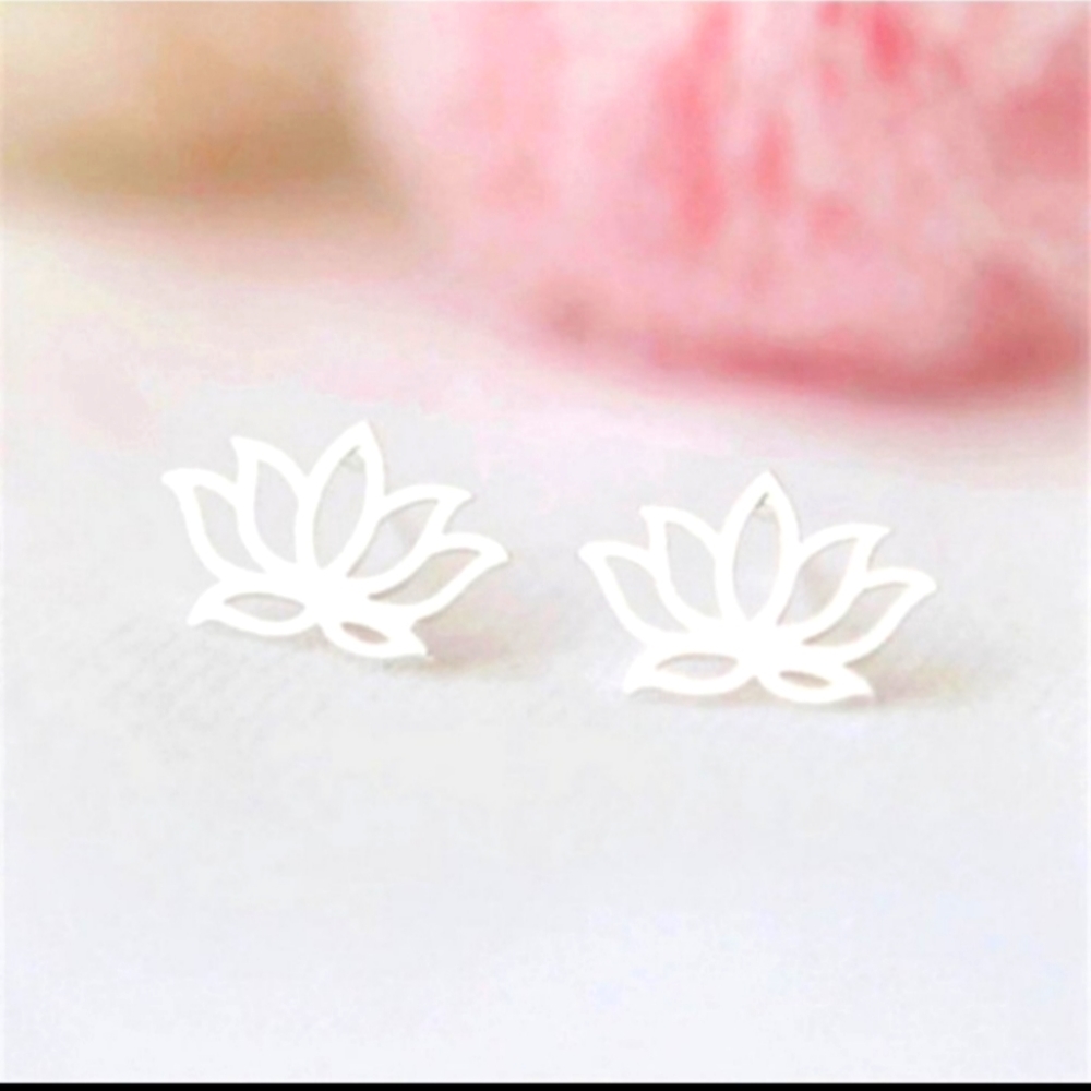BOHO Silver Toned Lotus FlowerStud Earrings